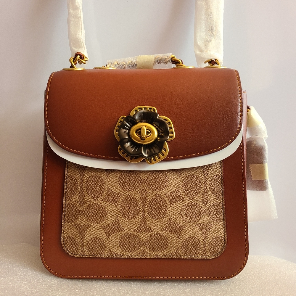 MADISON CONVERTIBLE BACKPACK 18 IN SIGNATURE